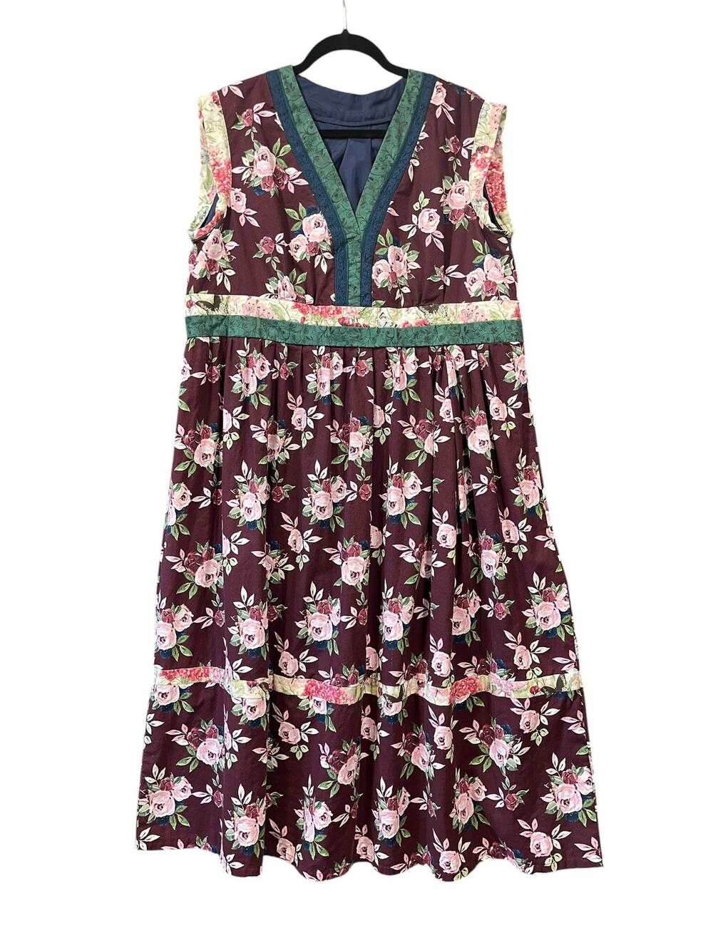 Vintage 70s Handmade Cottagecore Floral V-Neck Tiered Midi Dress L XL